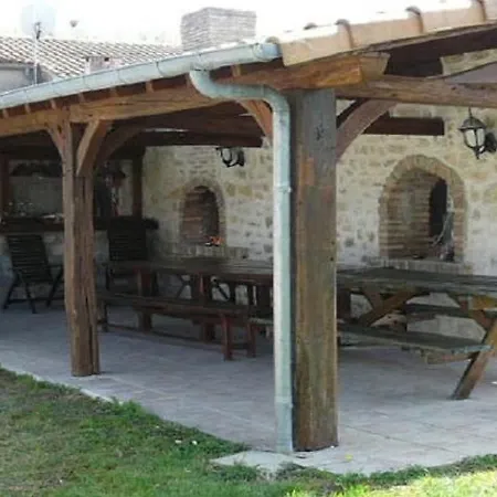 La Caleche Country house